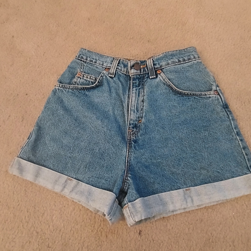 VINTAGE LEVI 910 SHORTS